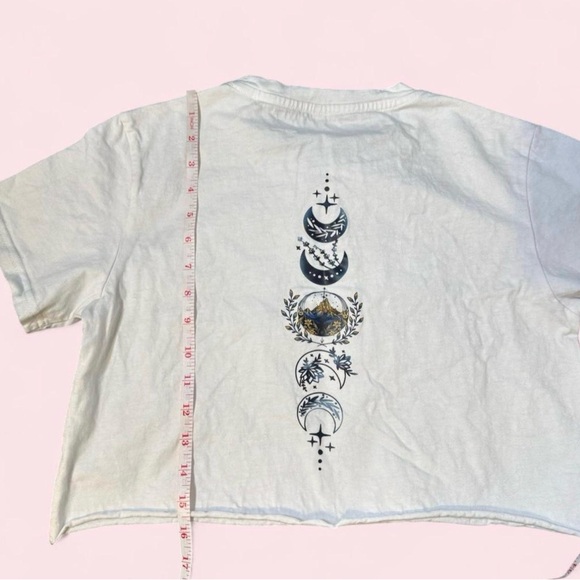 ACOTAR Velaris Cropped White Tee, Front & Back Graphics, Size M - Picture 3 of 3
